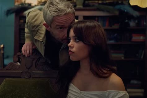 Millers Girls Jenna Ortega & Martin Freeman Sex。